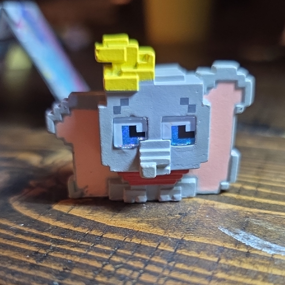 Special Edition Pixel Dumbo Disney Doorables Series 12 Toy